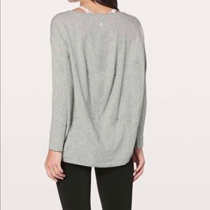 Lululemon back in action long sleeve tee